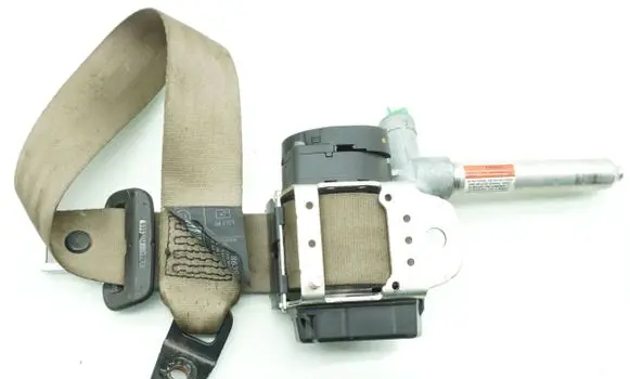 Volvo S80 Front seatbelt 8639770