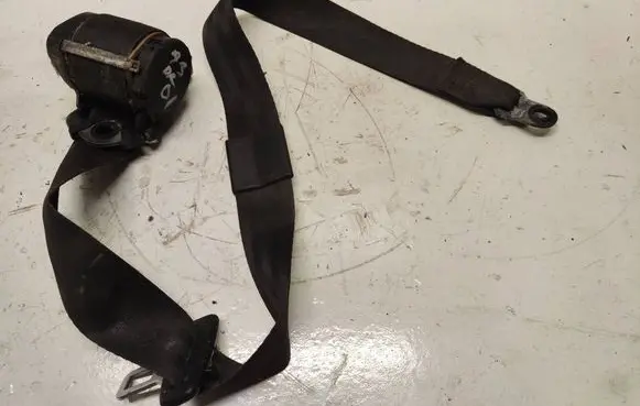 Volkswagen PASSAT B4 Front seatbelt 357857706 00022700 22021991