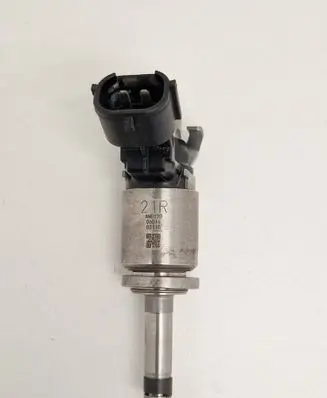 Renault Captur Fuel injector H8201438013