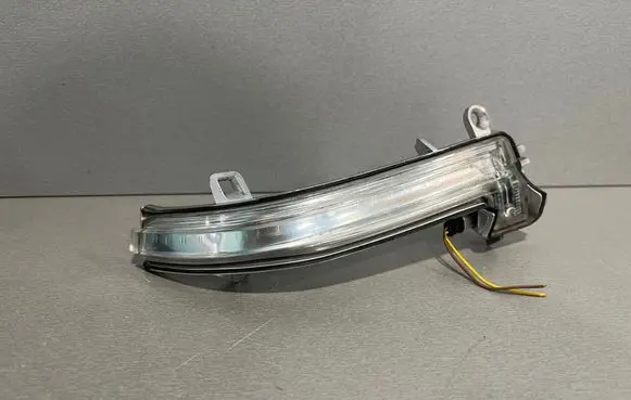 BMW 4 F32 F33 Mirror indicator light 20206202 7280772