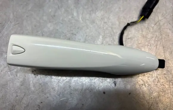Nissan Qashqai Front door exterior handle 806404E