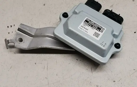 Lexus RX V Fuel injection pump control unit/module 8957142010