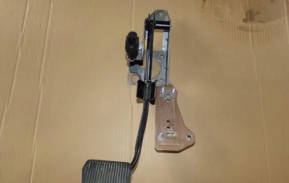 Volvo S40 Accelerator throttle pedal