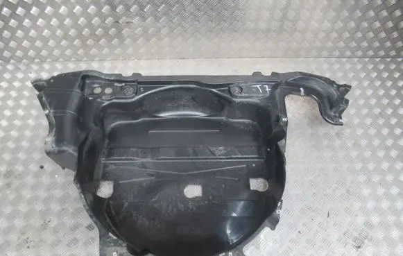Volkswagen Multivan T5 Engine splash shield/under tray 
