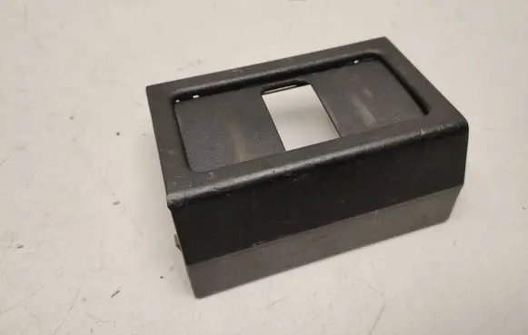 Mercedes-Benz E W211 Tailgate/trunk side cover trim A2116900007