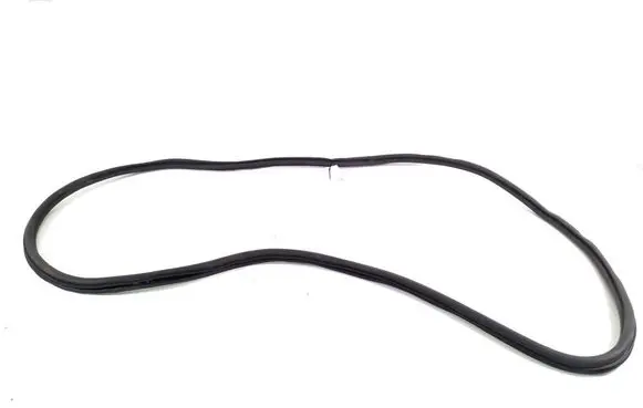 Porsche Cayenne (9Y0 9Y3) Front door rubber seal 9Y0831721B