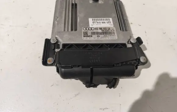 Audi A4 S4 B7 8E 8H Engine control unit/module 03G906016LQ 0281013887 03G906019LA