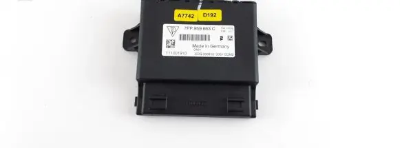 Porsche Cayenne (92A) Voltage converter/converter module 7PP959663C