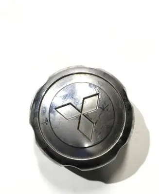 Mitsubishi L200 Original wheel cap MB816581