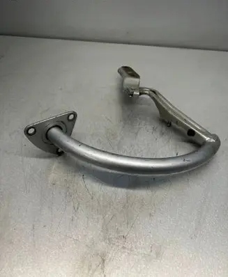 Volkswagen PASSAT B6 Tailgate hinge 3C5827302