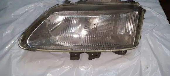 Renault Laguna I Headlight/headlamp