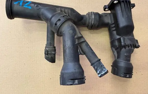 Skoda Octavia Mk3 (5E) Engine coolant pipe/hose 04L121026Q PA66GF30