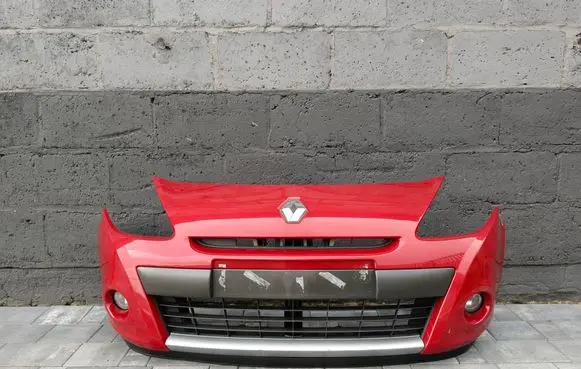 Renault Clio III Front bumper 8200799935