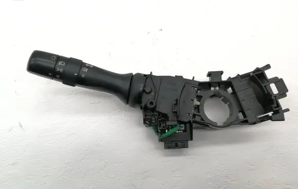 Toyota Yaris Indicator stalk 173832
