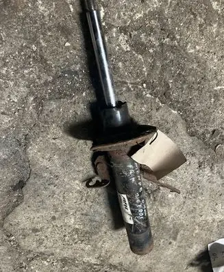 Ford Mondeo Mk III Front shock absorber/damper