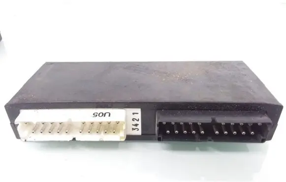 BMW 5 E34 Comfort/convenience module 1379741 61351379741