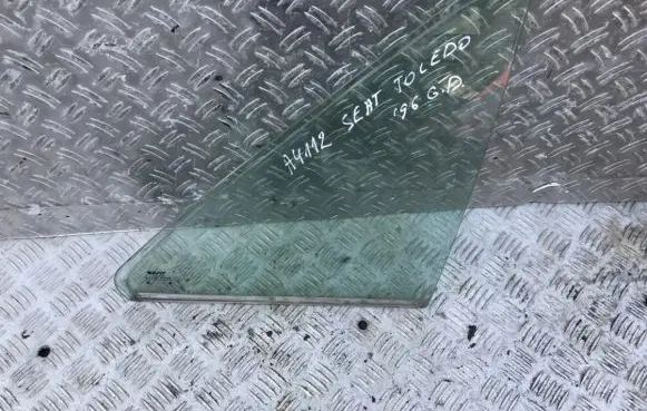 Seat Toledo I (1L) Rear side window