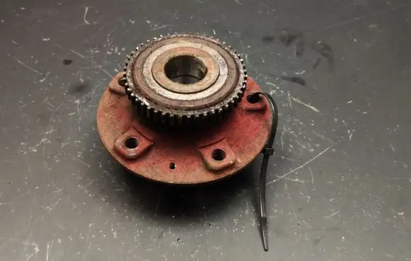 Volvo 850 Rear wheel bearing hub 271795