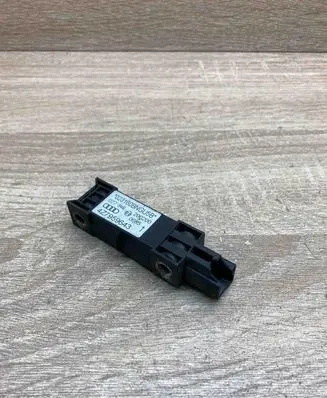 Audi A6 S6 C5 4B Airbag deployment crash/impact sensor 4Z7959643