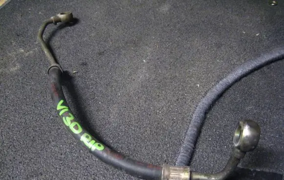Power steering hose/pipe/line