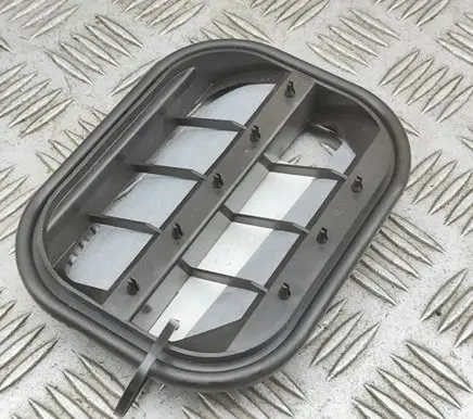 Chevrolet Corvette C7 Quarter panel pressure vent 10285751