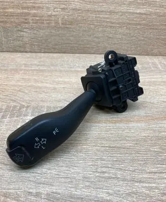BMW 5 E39 Indicator stalk 8363668