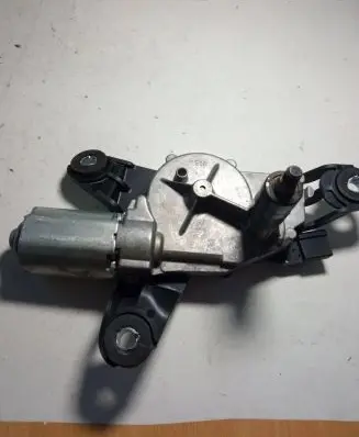 Mitsubishi Colt Rear window wiper motor MN105051 0390201599 608030