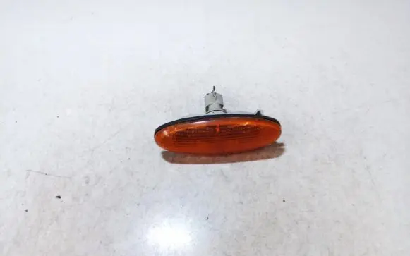 Mazda 323 Front fender indicator light STANLEY0464120
