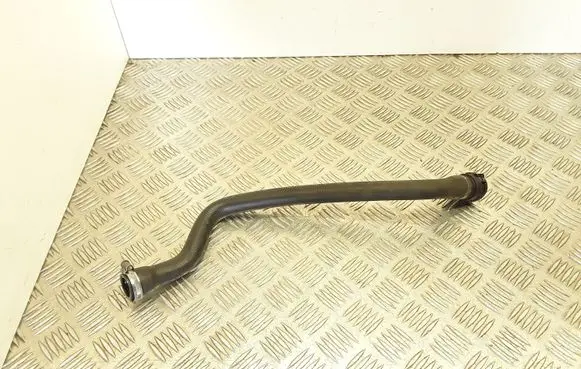 BMW 5 E39 Engine coolant pipe/hose