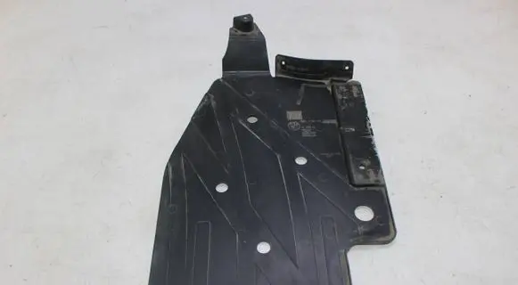BMW 3 F30 F35 F31 Center/middle under tray cover 7258049 15677210
