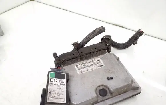 Opel Astra G Engine ECU kit and lock set 0281001675 90562575 24418927