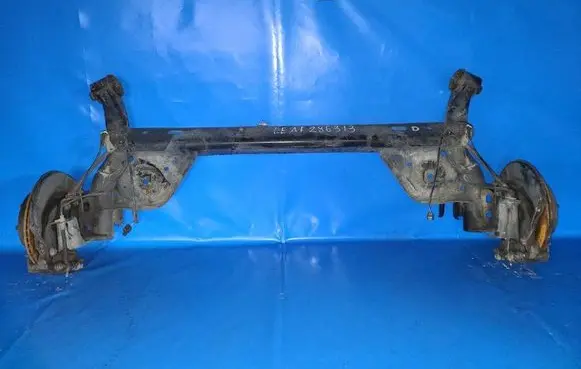 Nissan Leaf I (ZE0) Rear coil spring 555013NA1A