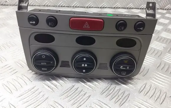 Alfa Romeo 147 Interior fan control switch 01560513690