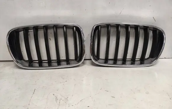 BMW X3 F25 Front bumper upper radiator grill 7210726 7237422 511172210725