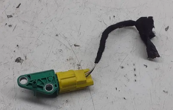Audi Q7 4L Airbag deployment crash/impact sensor 1K0909606C
