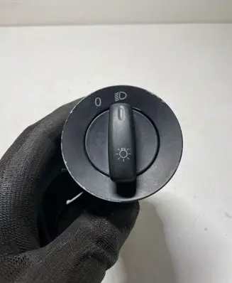 Volkswagen Jetta V Light switch