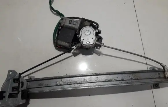 Mitsubishi Galant Sliding door window regulator with motor