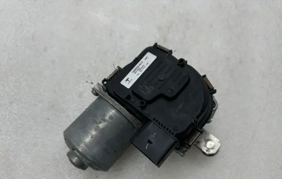 Tesla Model Y Wiper motor 165893600A 339702207K H0001S5204