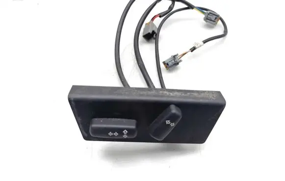 Land Rover Discovery Seat control switch YUB500250PVJ