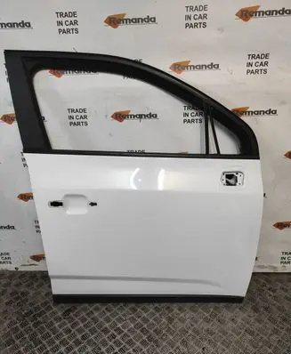 Chevrolet Orlando Front door