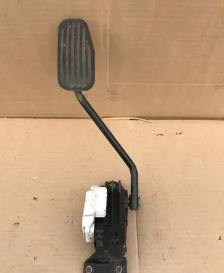 Volvo XC90 Accelerator throttle pedal 30683521