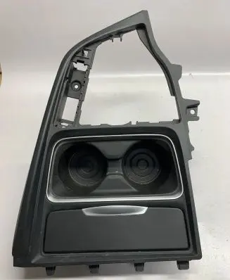 BMW 3 F30 F35 F31 Other center console (tunnel) element 9218926