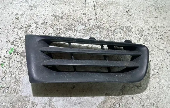 Renault Megane II Front bumper lower grill