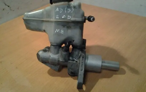 Audi A3 S3 8P Master brake cylinder 11916JT8 1K0945459A