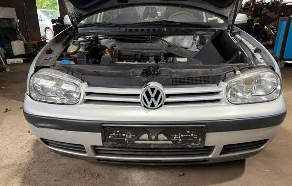 Volkswagen Golf IV Front bumper 1J0807217C