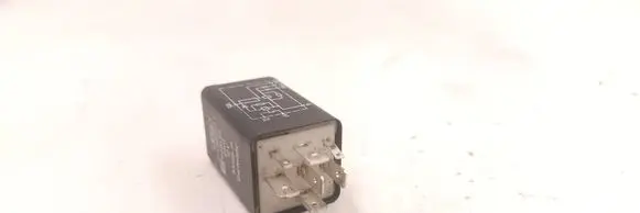 Audi A6 S6 C5 4B Other relay 443951253T 898156