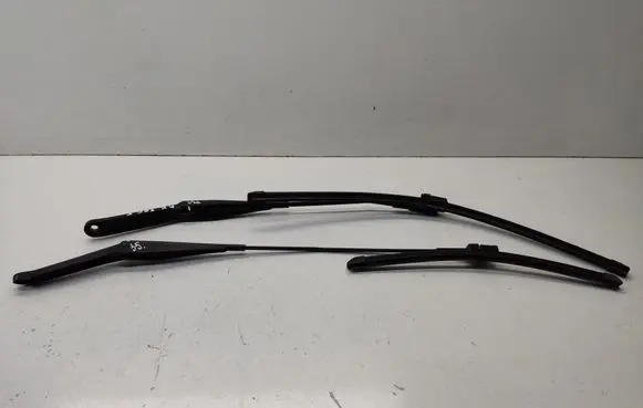 Ford Focus Windshield/front glass wiper blade 4M5117526CB 41705W4ME5285 41709SEGR5300