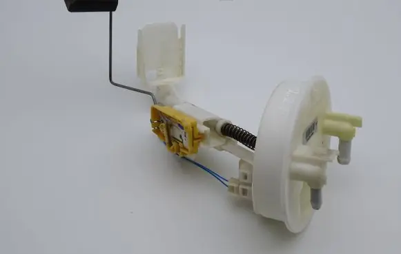 Mercedes-Benz C W203 Fuel level sensor A2114701641