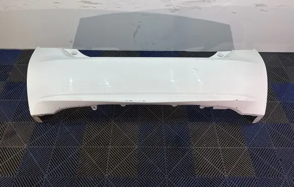 Toyota Prius (XW30) Rear bumper 