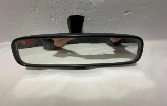 Ford Focus Rear view mirror (interior) E9014276 024276